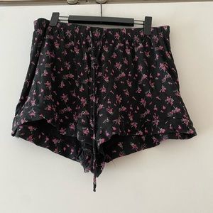 Victoria’s Secret Floral Shorts NWOT